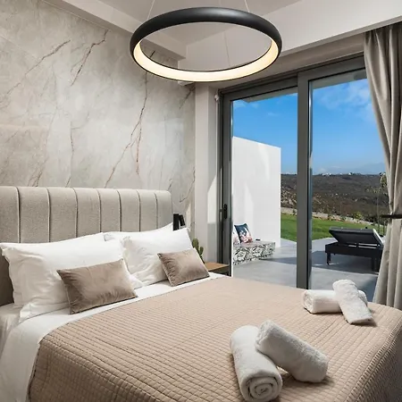 Nefelia Luxury Private Villa *