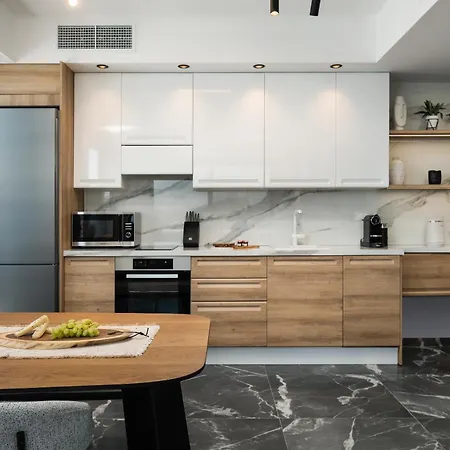 Nefelia Luxury Private