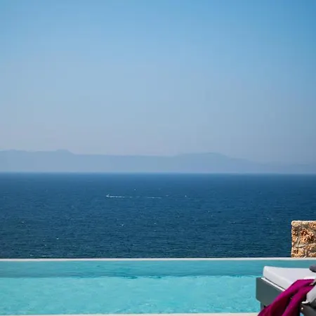 Nefelia Luxury Private *