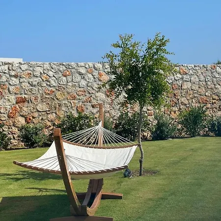 Nefelia Luxury Private Villa Kounoupidhiana